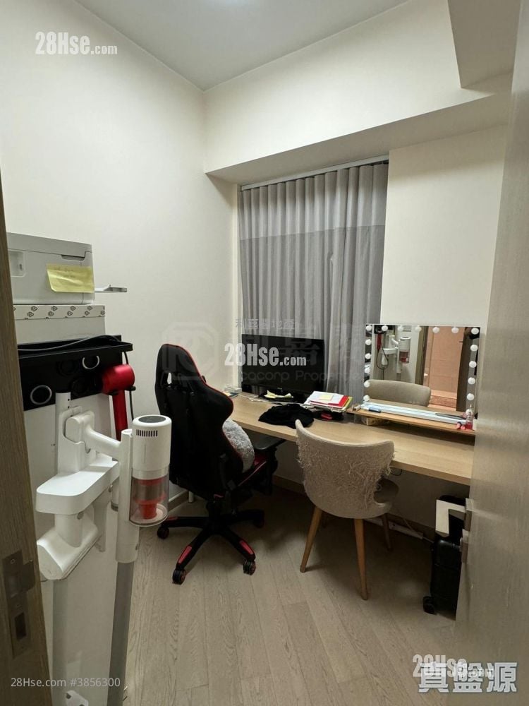 Wetland Seasons Park Rental 3 Bedrooms , 1 Bathroom 516 ft²