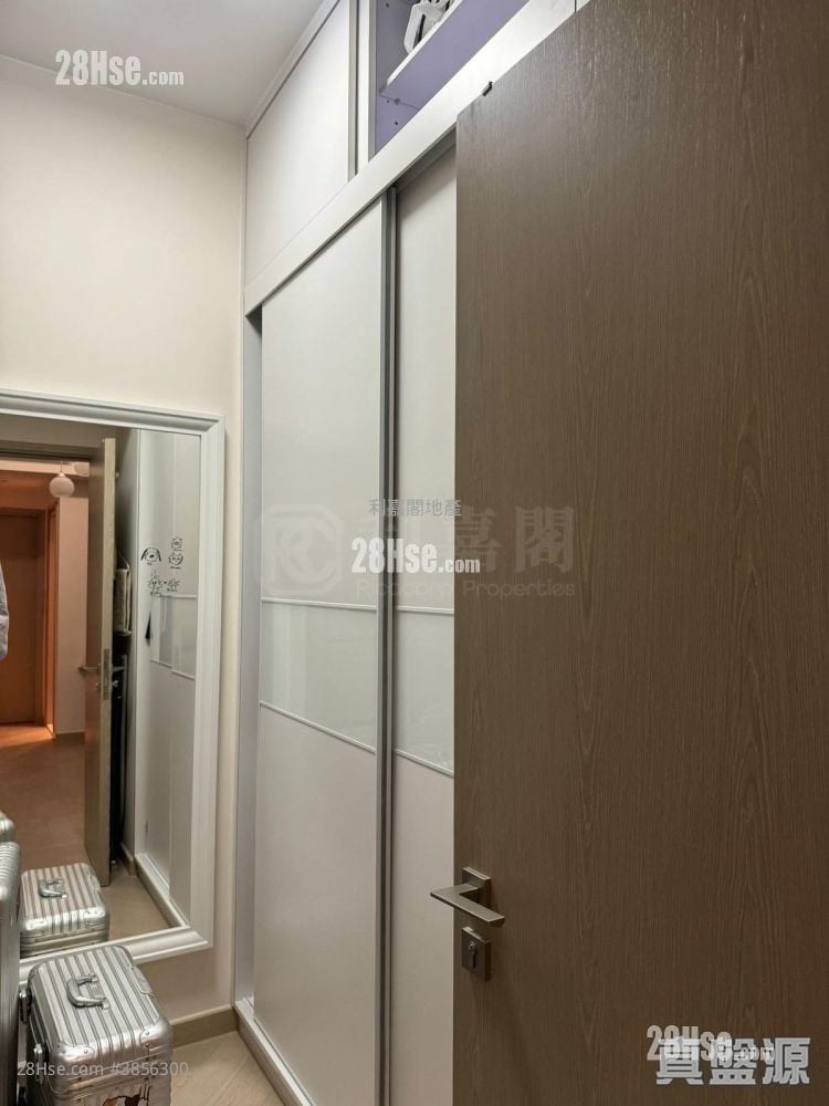 Wetland Seasons Park Rental 3 Bedrooms , 1 Bathroom 516 ft²