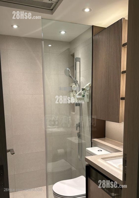 Wetland Seasons Park Rental 3 Bedrooms , 1 Bathroom 516 ft²