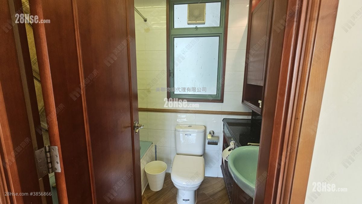 Clear Water Bay 8 Rental 3 Bedrooms , 2 Bathrooms 727 ft²