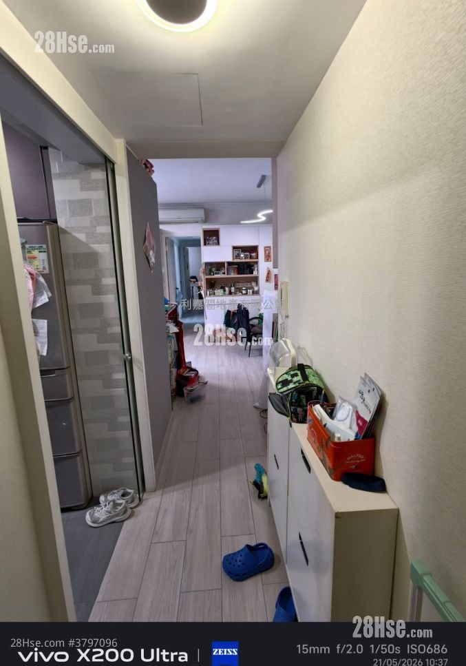 領都 售盤 3 房 , 2 浴室 815 平方呎