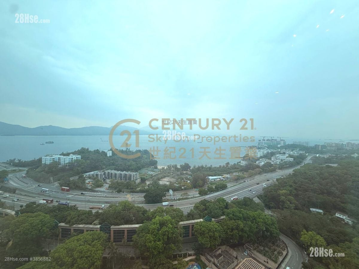 Palatial Coast Sell 4 Bedrooms , 3 Bathrooms 2,209 ft²