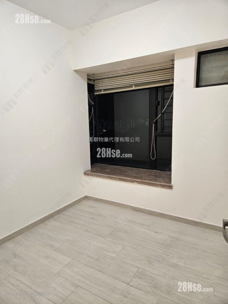 Scenic View Rental 3 Bedrooms , 2 Bathrooms 660 ft²