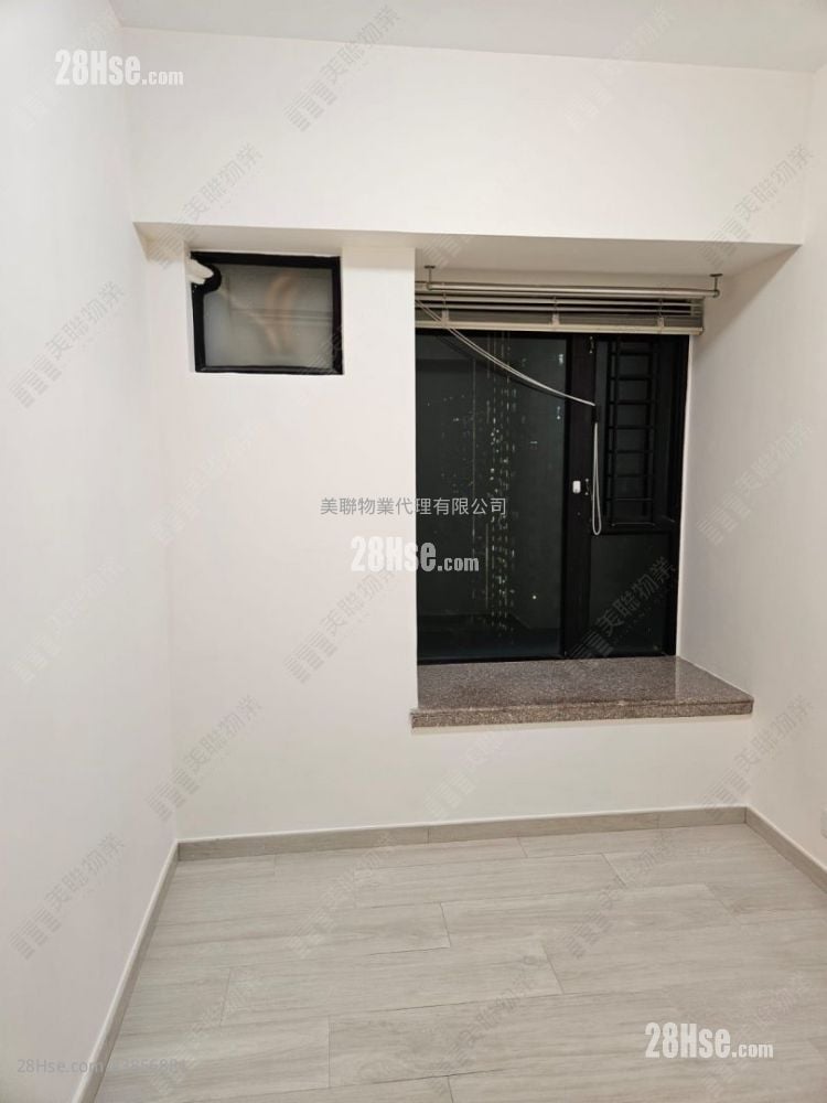 Scenic View Rental 3 Bedrooms , 2 Bathrooms 660 ft²