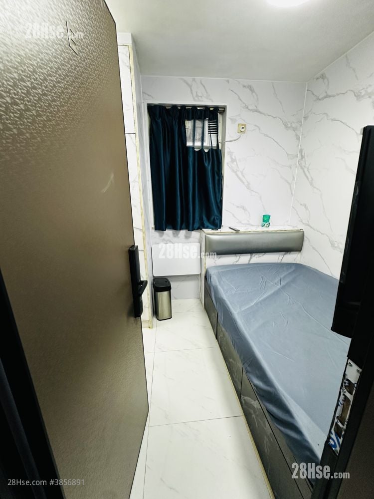 Apartment Rental Studio , 1 Bathroom 130 ft²