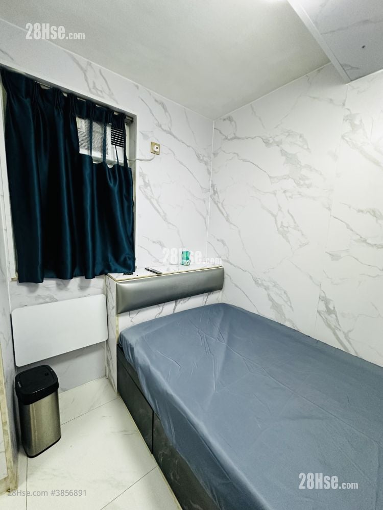 Apartment Rental Studio , 1 Bathroom 130 ft²
