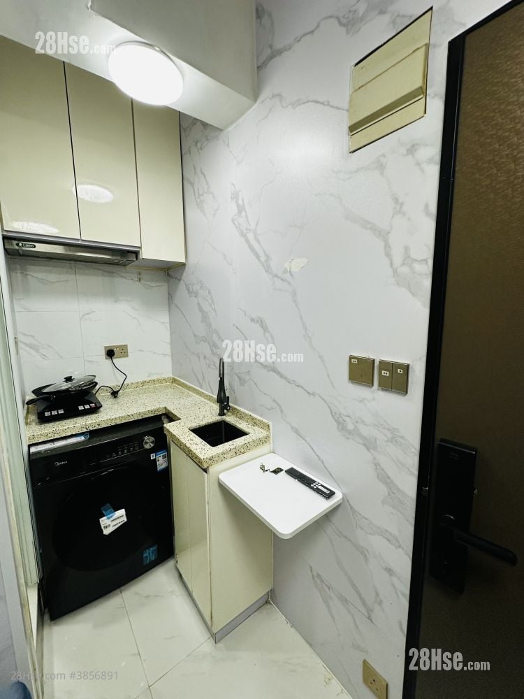 Apartment Rental Studio , 1 Bathroom 130 ft²