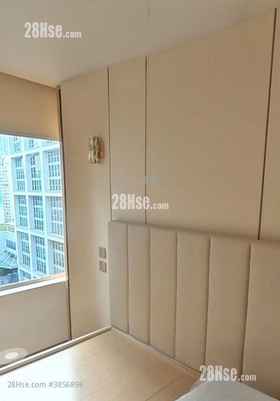Kerin Court Rental 3 Bedrooms , 2 Bathrooms 1,152 ft²
