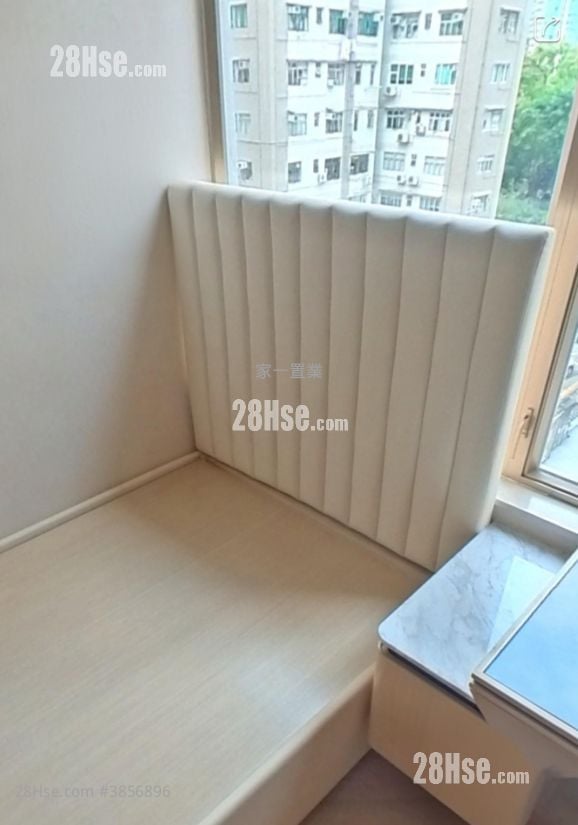 Kerin Court Rental 3 Bedrooms , 2 Bathrooms 1,152 ft²