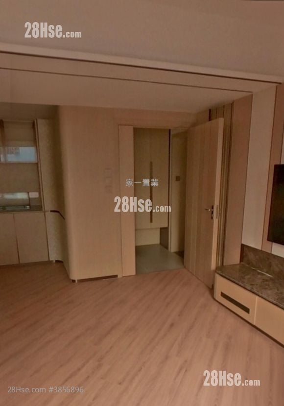 Kerin Court Rental 3 Bedrooms , 2 Bathrooms 1,152 ft²