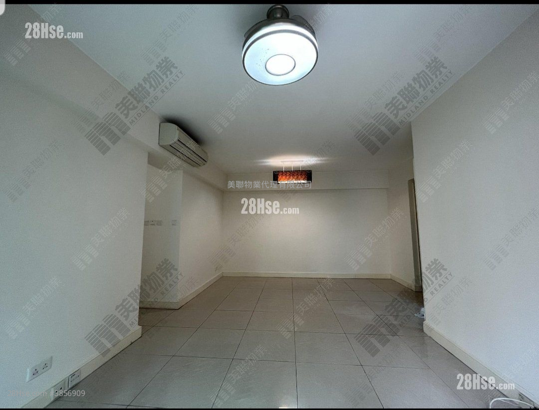 Metro Town Sell 3 Bedrooms 731 ft²