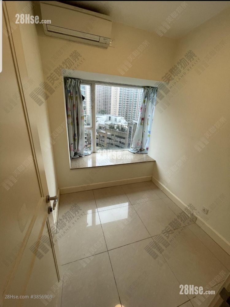 Metro Town Sell 3 Bedrooms 731 ft²