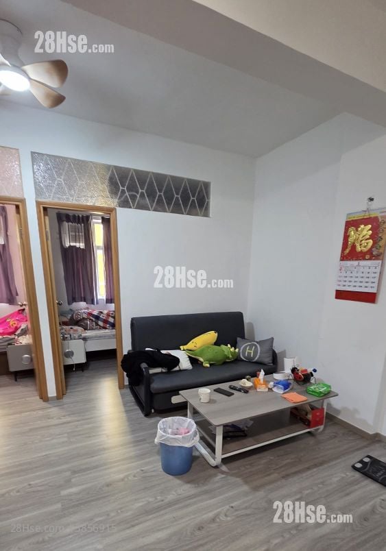 Apartment Sell 2 Bedrooms , 1 Bathroom 463 ft²