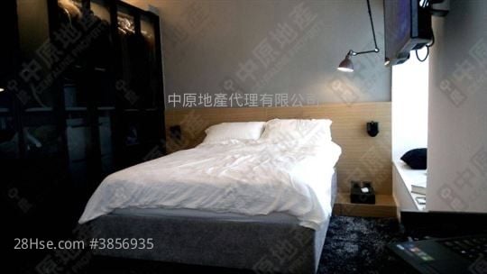 Sun Yuen Long Centre Sell 2 Bedrooms 466 ft²