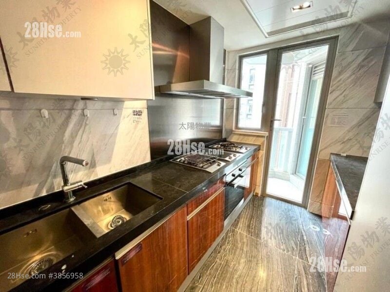 Stars By The Harbour Sell 4 Bedrooms 1,328 ft²