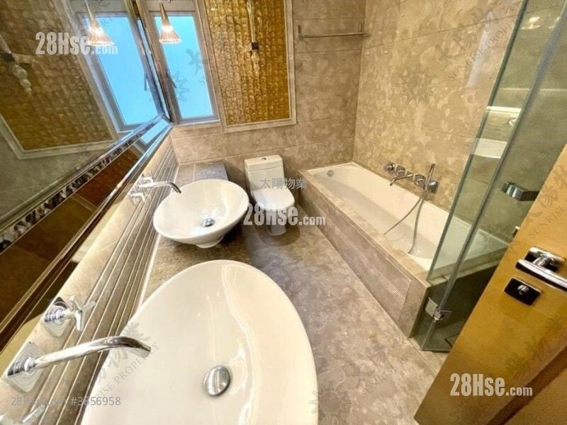 Stars By The Harbour Sell 4 Bedrooms 1,328 ft²