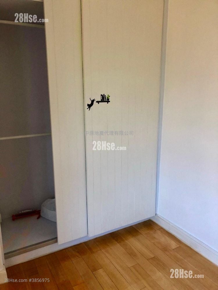 Discovery Park Rental 2 Bedrooms , 1 Bathroom 493 ft²
