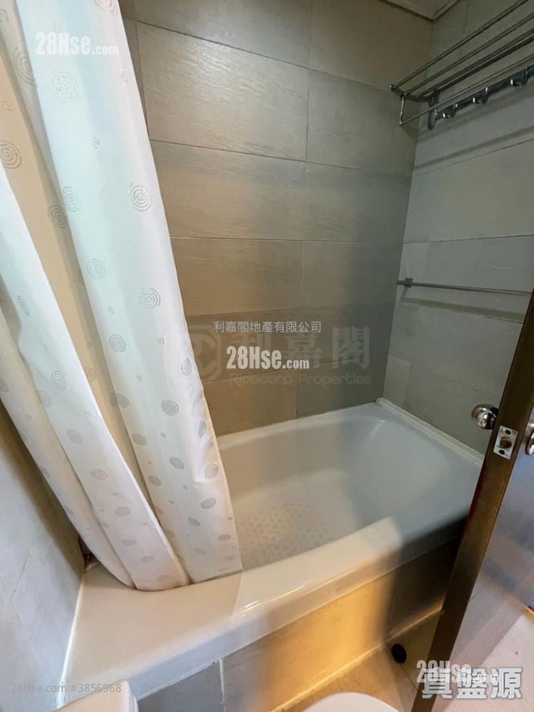 Grand Promenade Sell 2 Bedrooms , 1 Bathroom 490 ft²