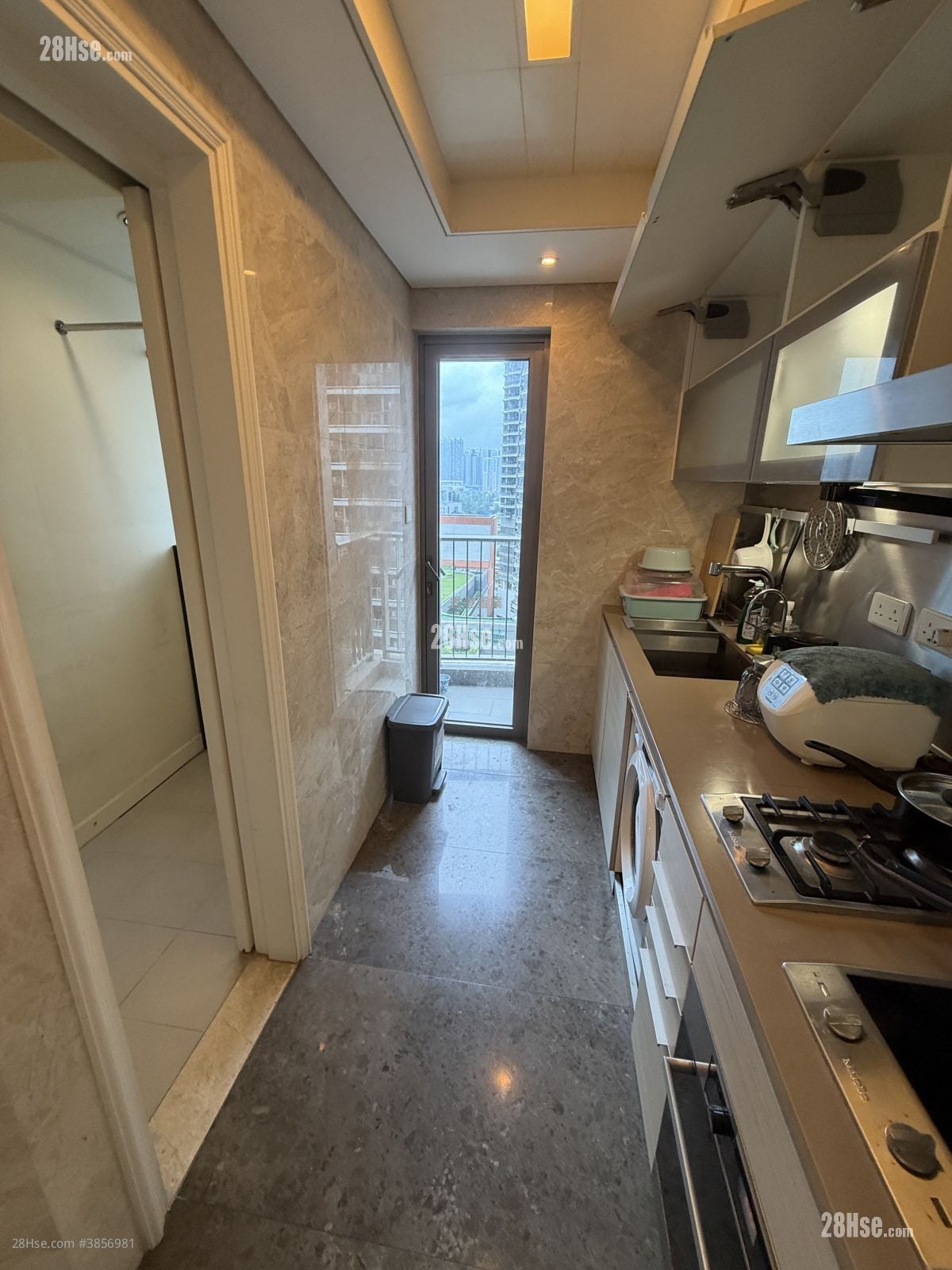 Grand Austin Rental 4 Bedrooms , 2 Bathrooms 1,127 ft²