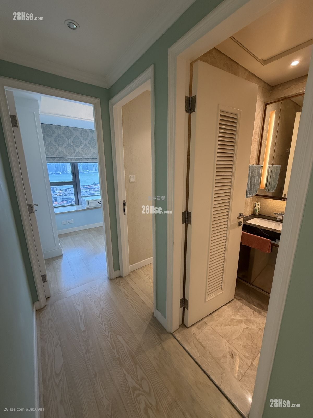 Grand Austin Rental 4 Bedrooms , 2 Bathrooms 1,127 ft²