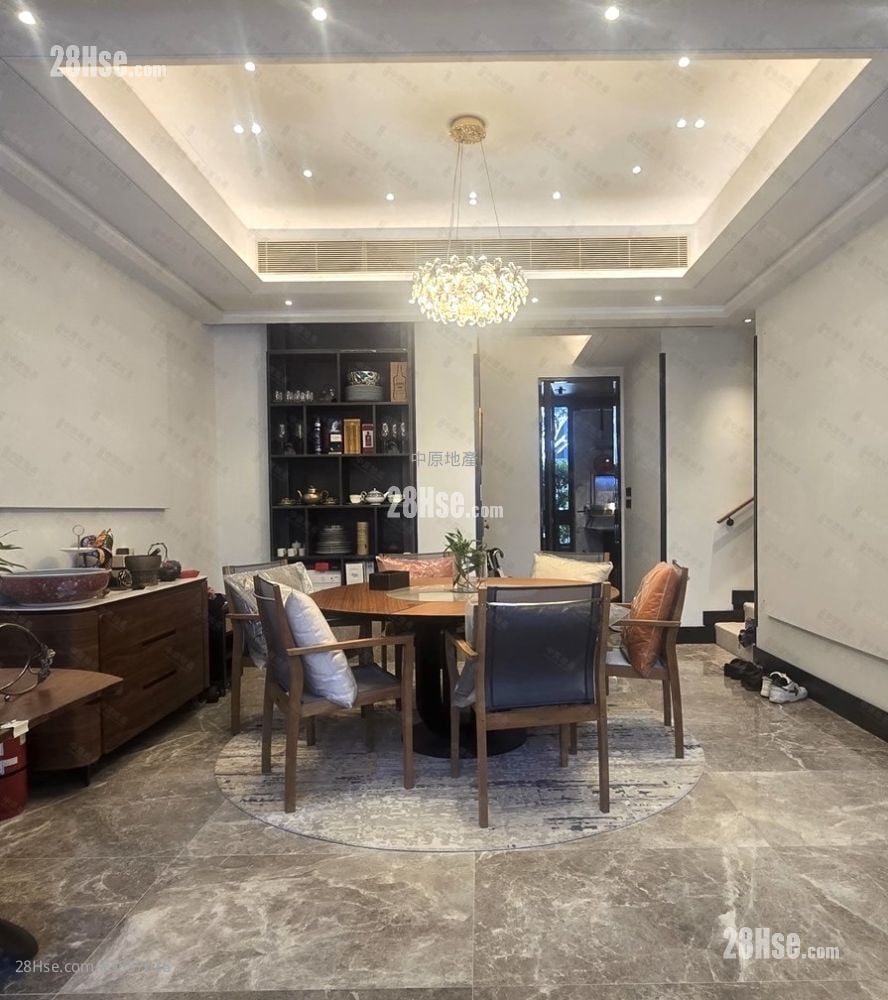 Eden Manor Sell 5+ Bedrooms 2,602 ft²