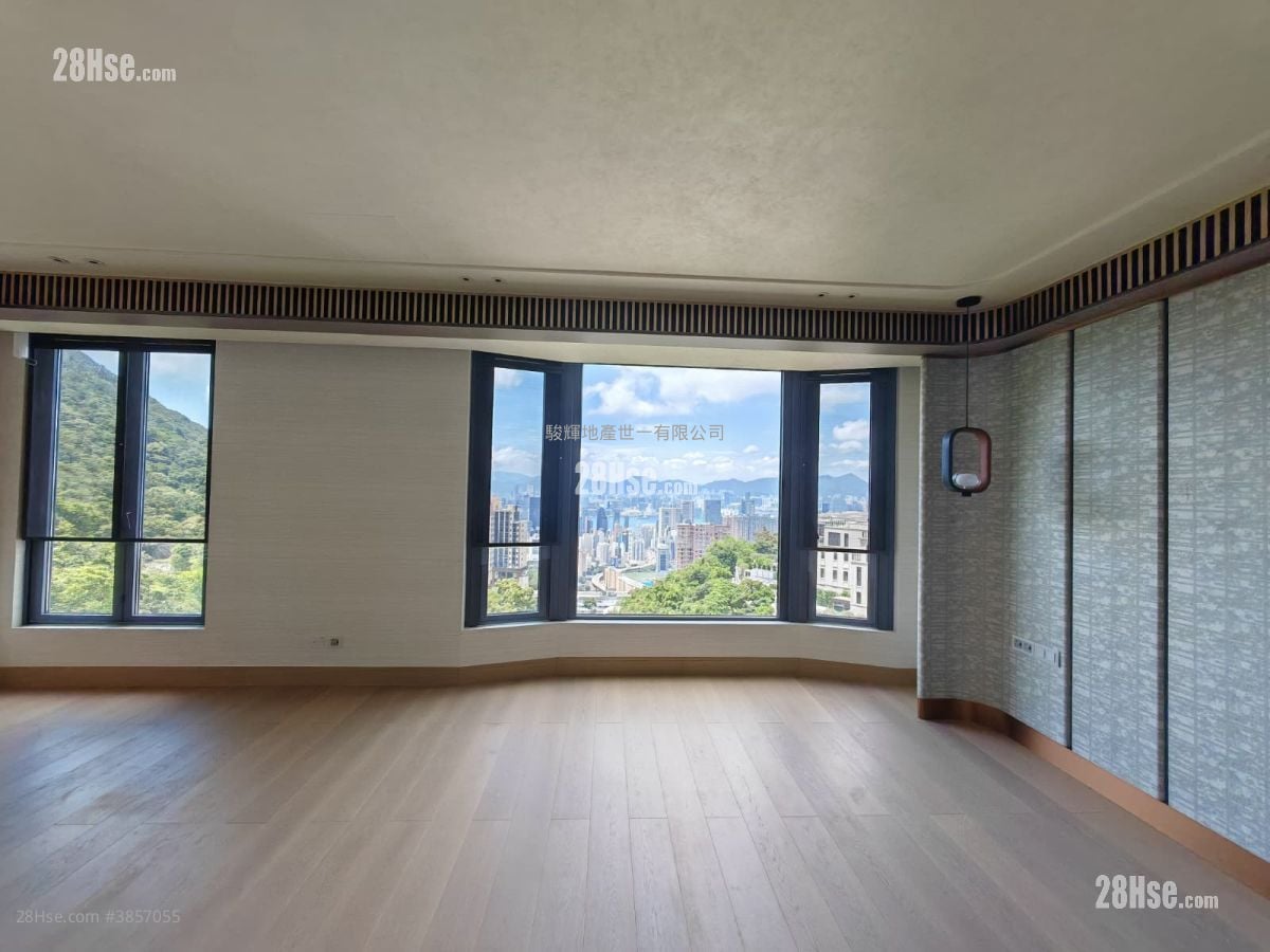 Mount Nicholson 售盘 4 房 , 5+ 浴室 4,596 平方尺
