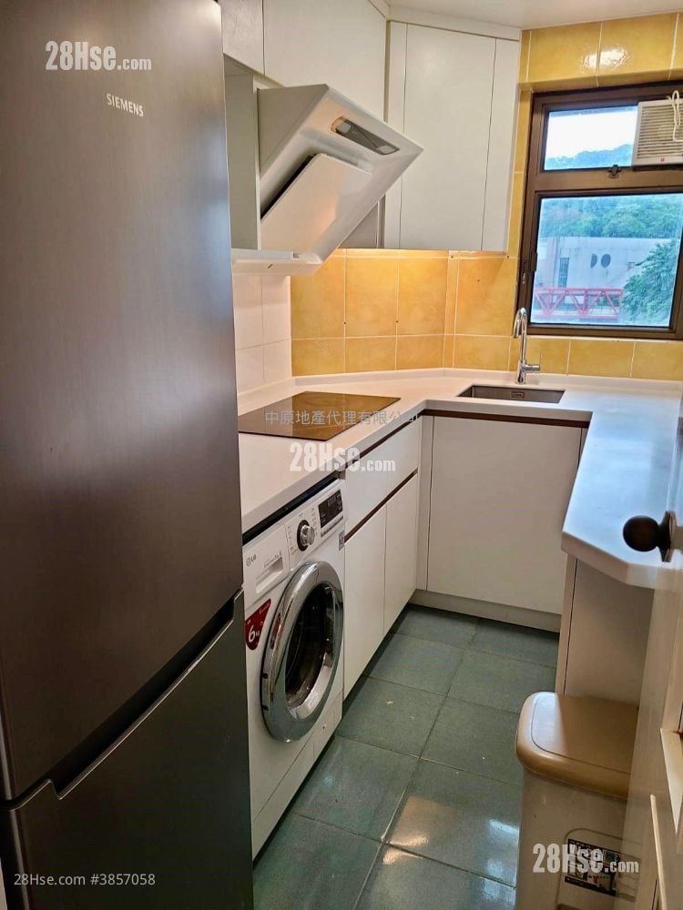 Serenade Cove Rental 3 Bedrooms , 2 Bathrooms 608 ft²
