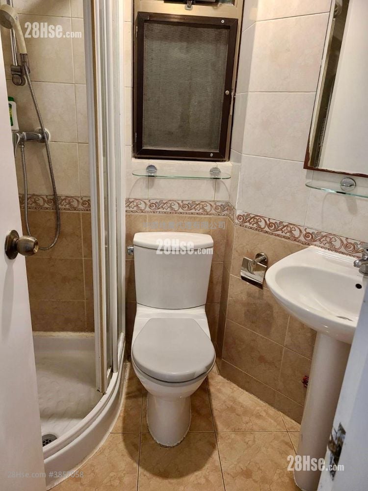 Serenade Cove Rental 3 Bedrooms , 2 Bathrooms 608 ft²