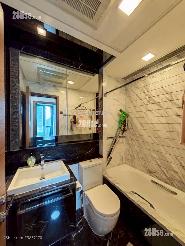 Grand Yoho Sell 4 Bedrooms , 3 Bathrooms 1,115 ft²