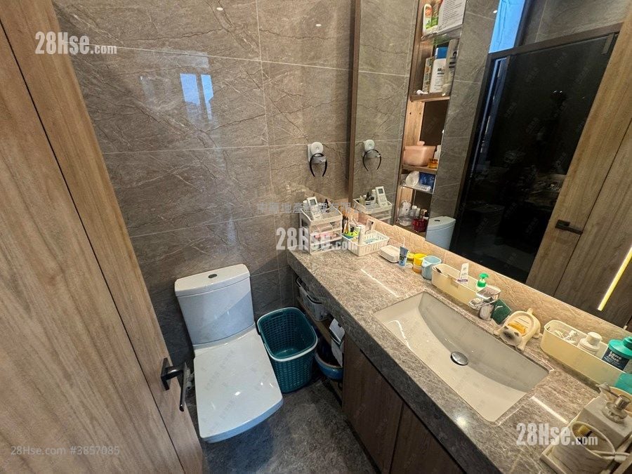 Centra Horizon Sell 3 Bedrooms 1,022 ft²