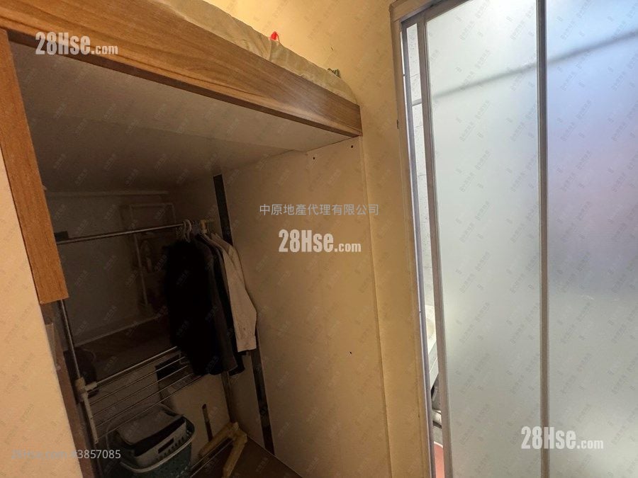Centra Horizon Sell 3 Bedrooms 1,022 ft²