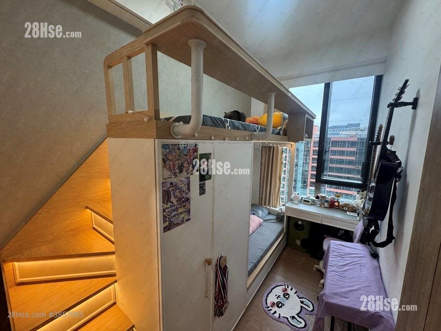 Centra Horizon Sell 3 Bedrooms 1,022 ft²