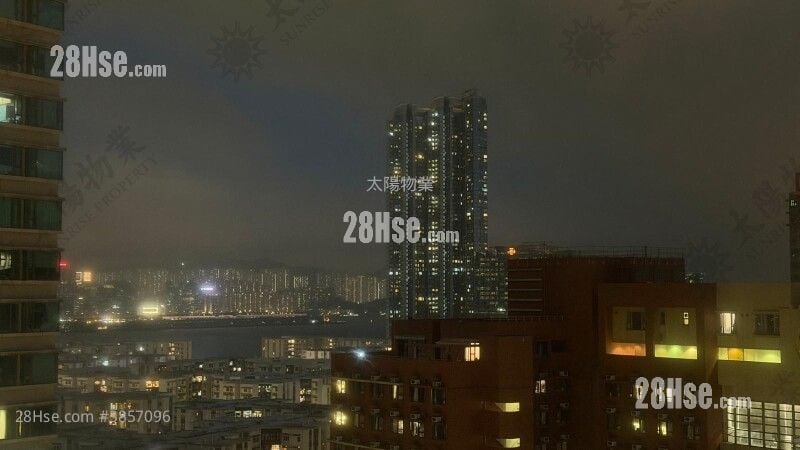 半島豪庭 售盤 3 房 968 平方呎