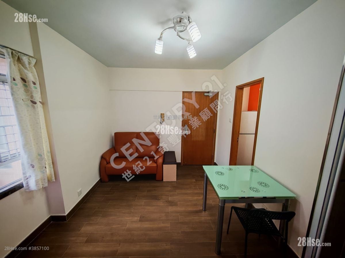 Sunshine City Rental 2 Bedrooms , 1 Bathroom 348 ft²