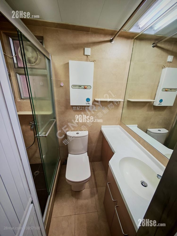 Sunshine City Rental 2 Bedrooms , 1 Bathroom 348 ft²