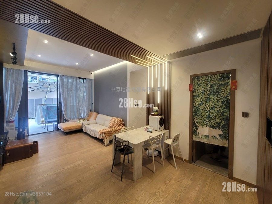 Centra Horizon Sell 3 Bedrooms 980 ft²