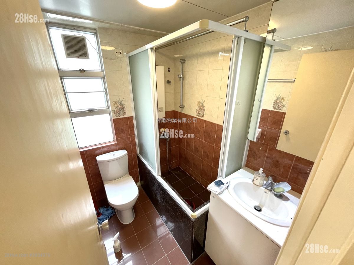 Manner Court Sell Studio , 1 Bathroom 249 ft²
