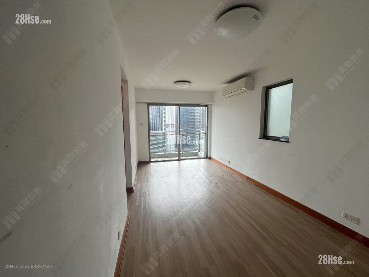 Park Central Rental 509 ft²