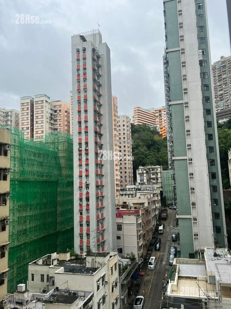 厅: 明苑中心 售盘 2 房 , 1 浴室 362 平方尺