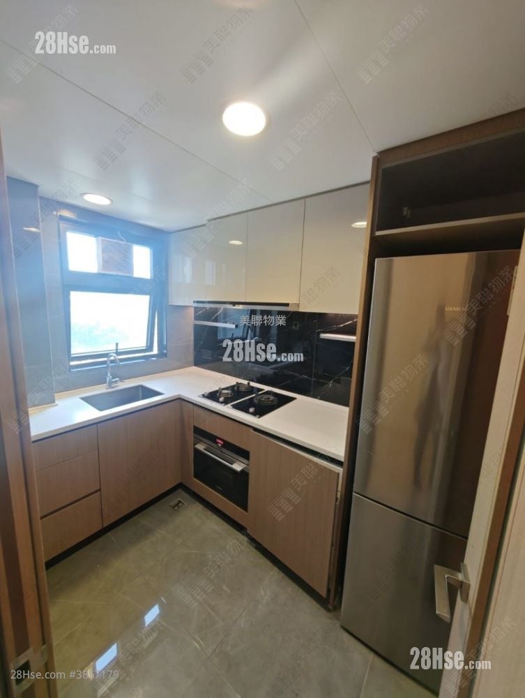 Sol City Sell 3 Bedrooms , 2 Bathrooms 736 ft²