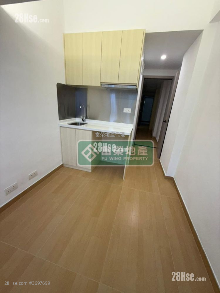 建煌华厦 售盘 3 房 , 3 浴室 469 平方尺
