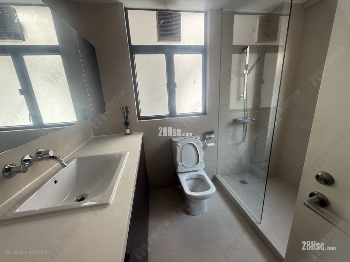 Dragon View House Sell 2 Bedrooms , 1 Bathroom 376 ft²