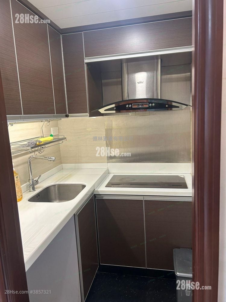 Tak Tin Estate Sell 1 Bedroom , 1 Bathroom 351 ft²