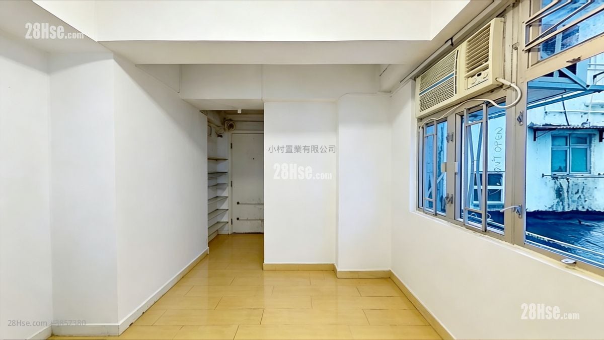 廳: 鴨巴甸街20A-22號 租盤 2 房 , 1 浴室 306 平方呎
