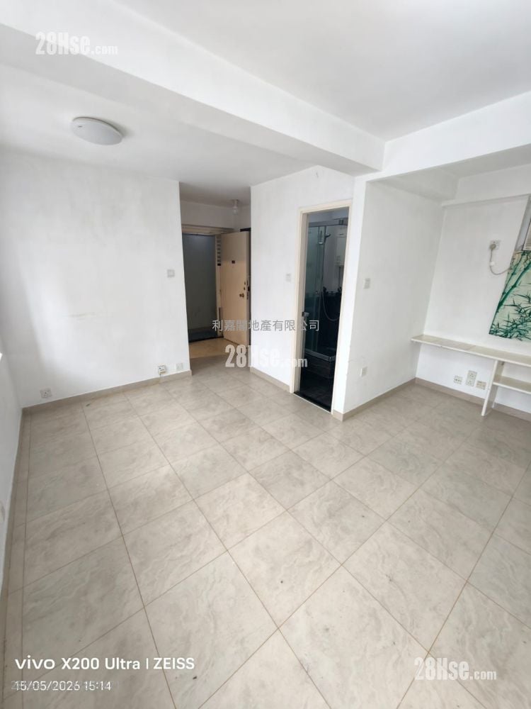 Smithfield Terrace Sell Studio , 1 Bathroom 282 ft²