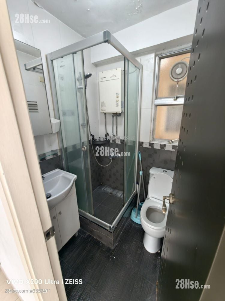 Smithfield Terrace Sell Studio , 1 Bathroom 282 ft²