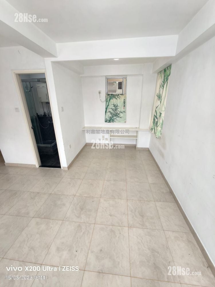 Smithfield Terrace Sell Studio , 1 Bathroom 282 ft²