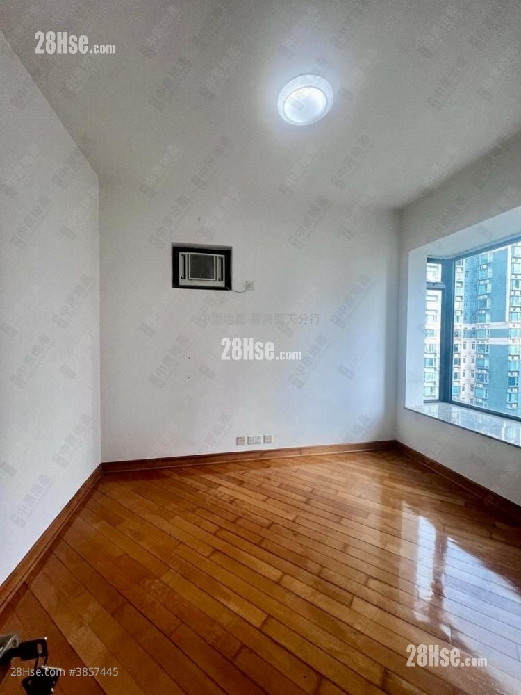 Liberte Sell 3 Bedrooms , 1 Bathroom 607 ft²