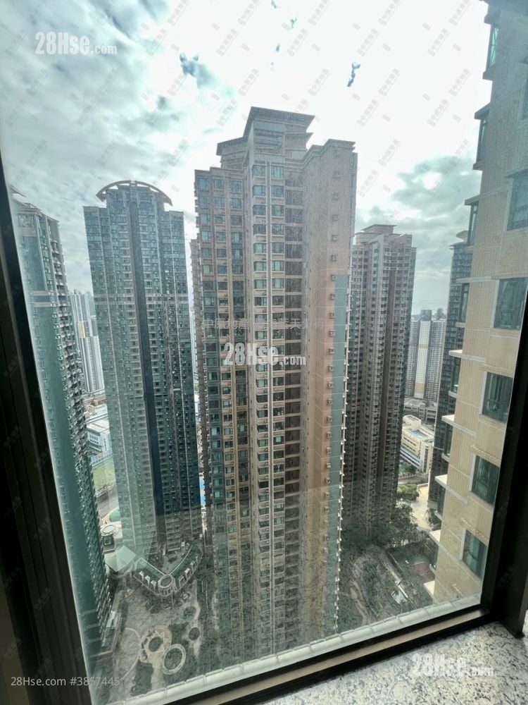 Liberte Sell 3 Bedrooms , 1 Bathroom 607 ft²