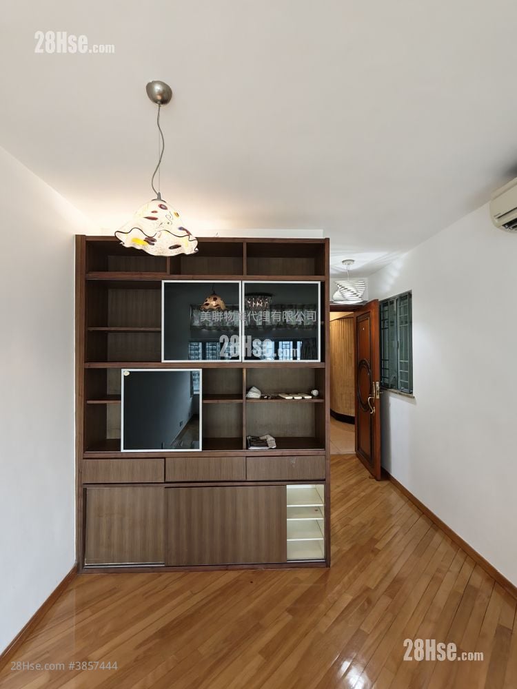 Tung Chung Crescent Rental 2 Bedrooms , 1 Bathroom 521 ft²